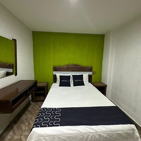 Marquez-Ote Aparthotel San Cristóbal de Las Casas Buitenkant foto